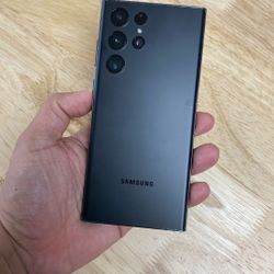 Samsung S22 Ultra 128gb.   Unlock Any Sim