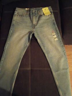 Levis  for salle
