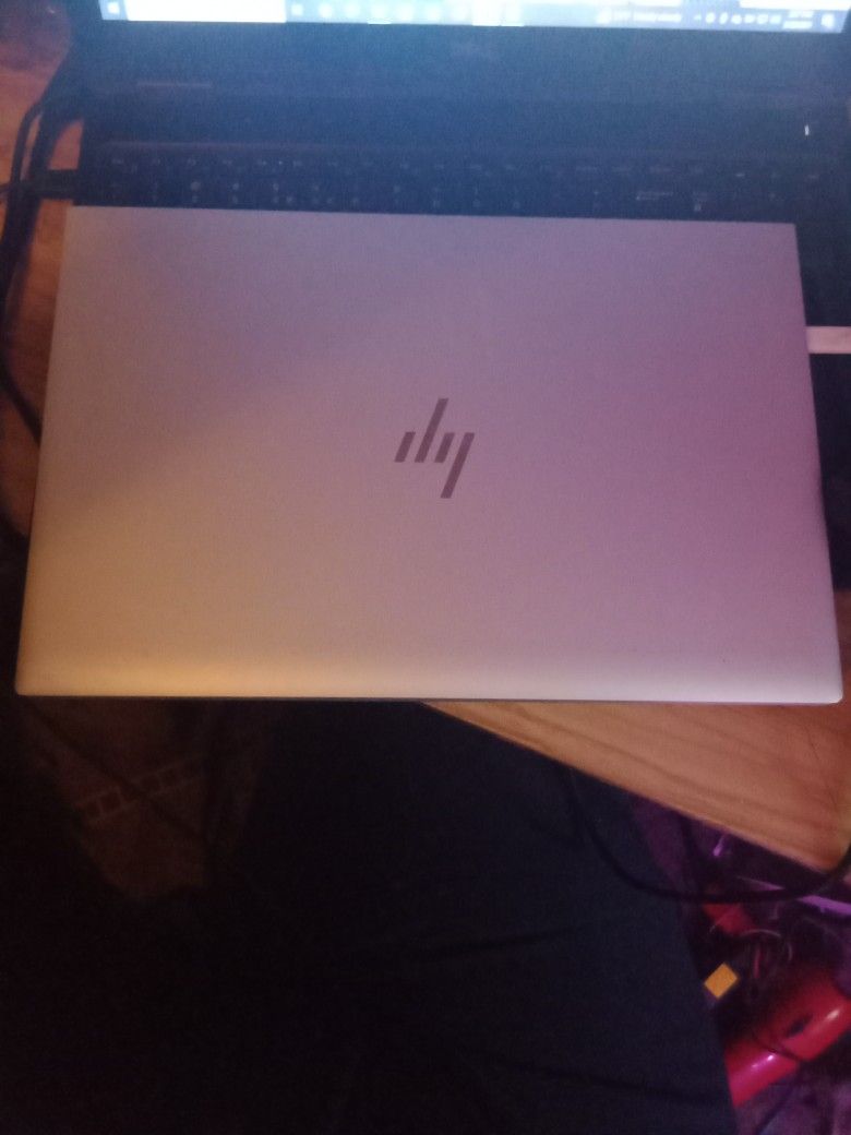 Hp Elite book 840 G7 Bang &Olufsen