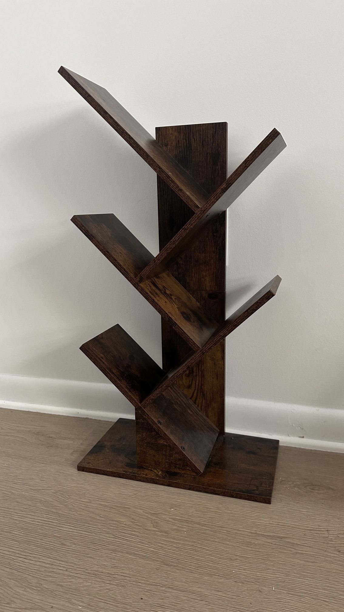 Tree-Style Wooden Book Rack / Shelf