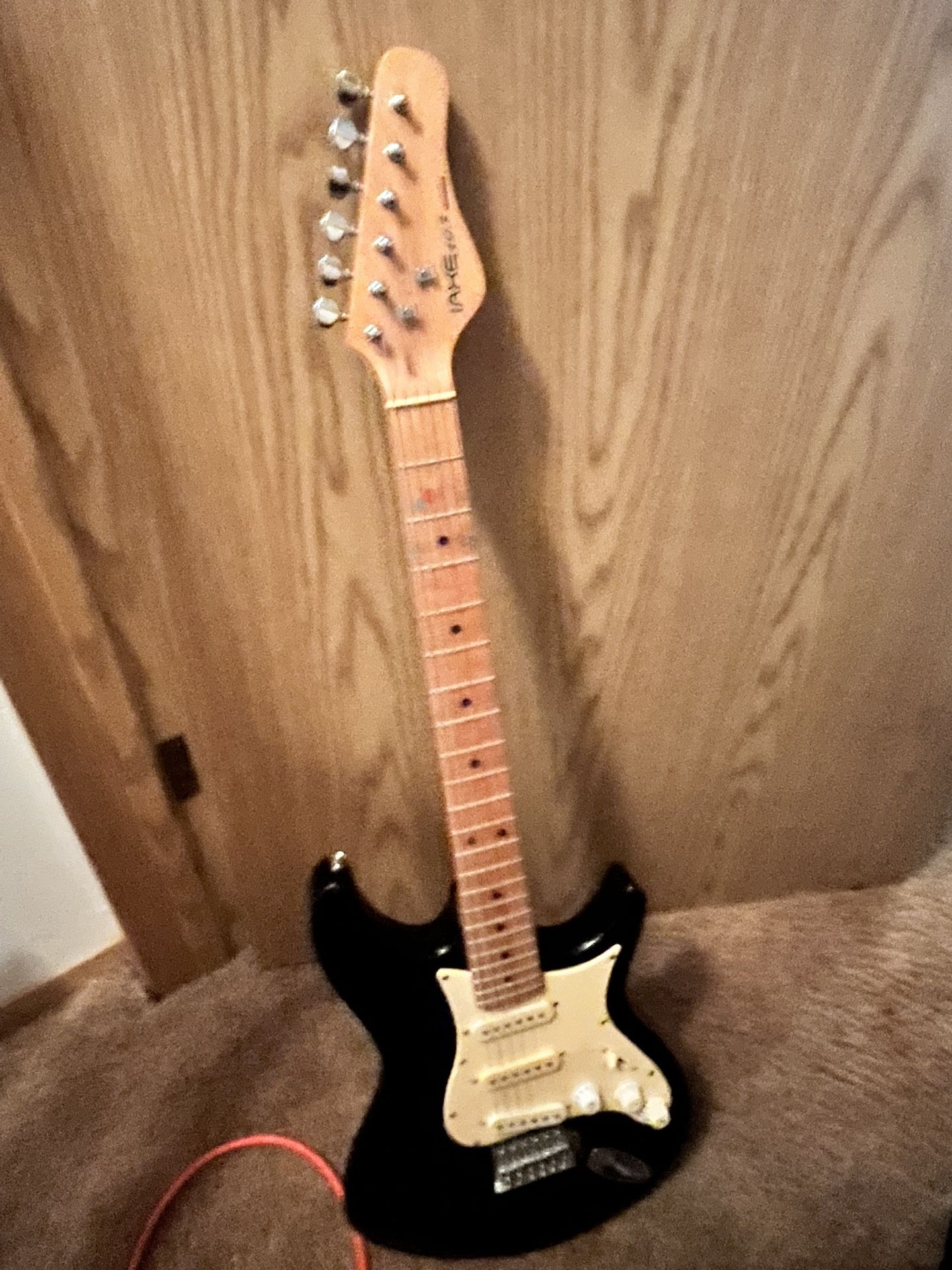 iaxe393 Electric Guitar And Two Amps 