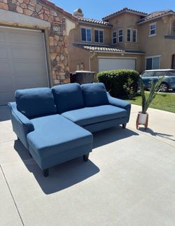 FREE LOCAL DELIVERY Beautiful Clean Sectional Sofa W chaise and sleeper! DELIVERY AVAILABLE