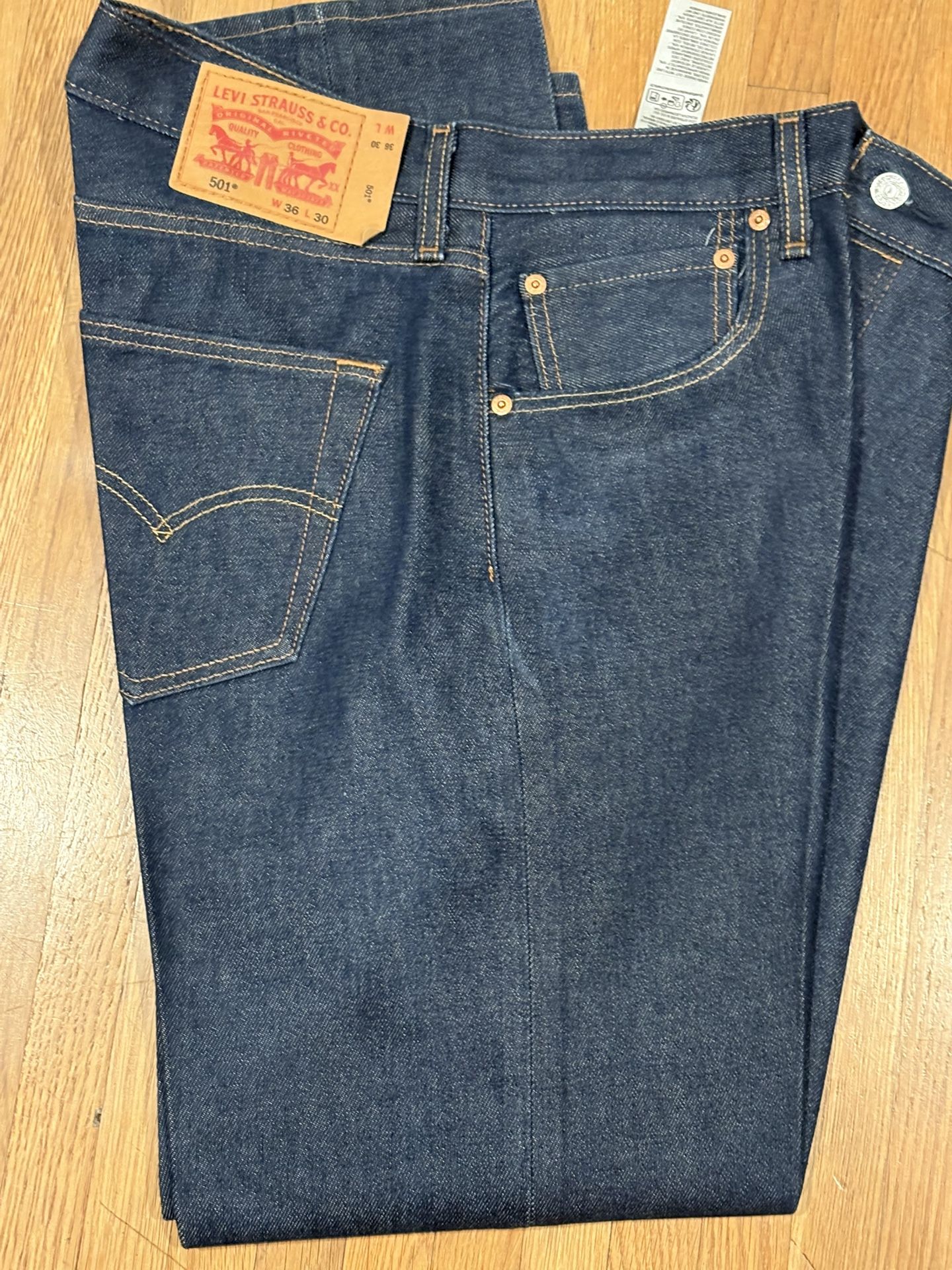 Levi’s 501 Shrink To Fit Jeans