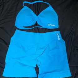 Blue dfyne workout set