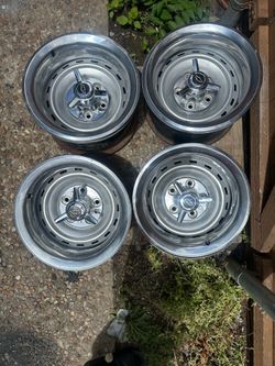 vintage-style Chevrolet Rally wheels 5x5 15x9