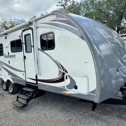 2015 Radiance By Cruiser Rv, One Slide Out rear bathroom outside kitchen