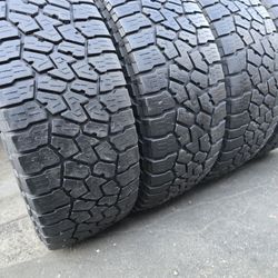 4 used tires Lt295 70r18
3 tires Falken wildpeak at3
1 tire   Nitto Recon 
$280.00 all 4