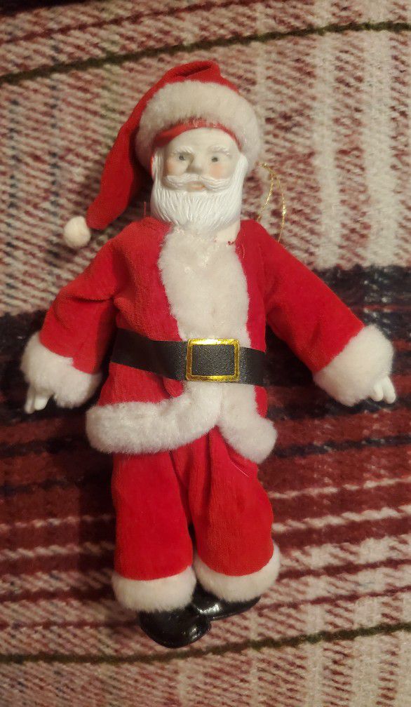 VINTAGE SANTA  CLAUS  PORCELINE HEAD , HANDS  &  FEET STUFFED  7 "INCHES  ORNAMENT   DECORATION  PRE-OWNED   