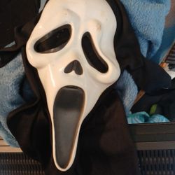 Scream Mask