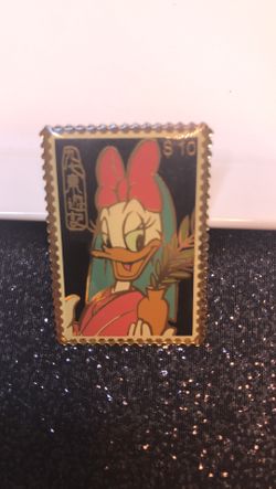 Disney Daisy Duck collectible stick pin brooch