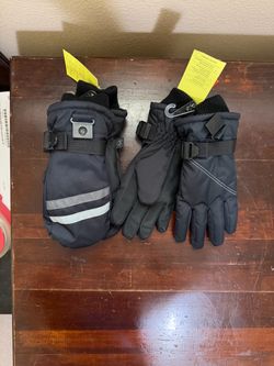 Boys All In Motion Snow Port Gloves & Mittens NWT Size 4-7 Waterproof Insert