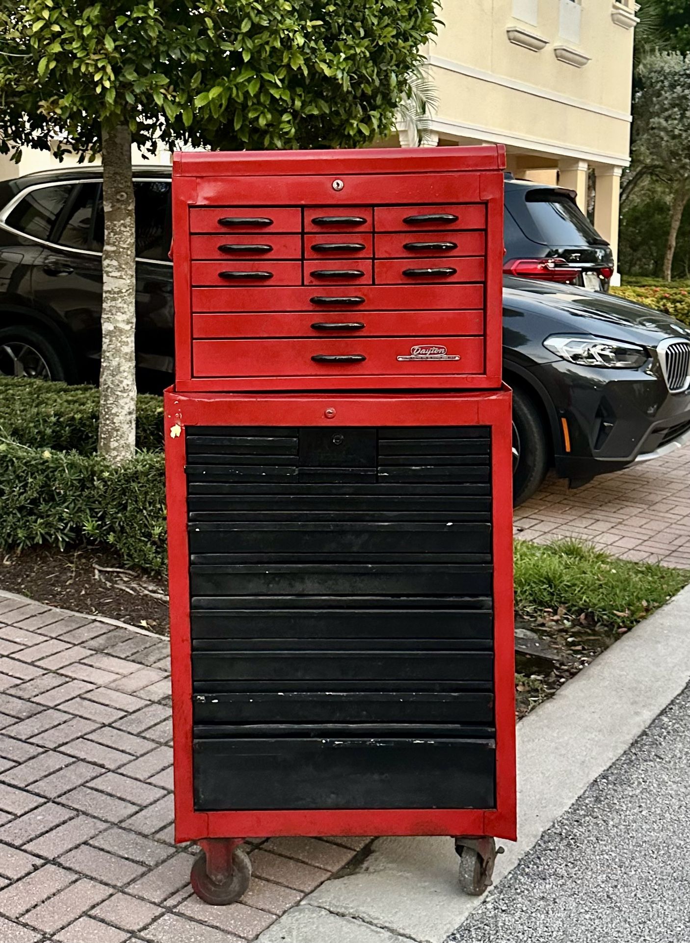 Dayton 12 Drawer Mechanics 1950s Tool Box Vintage And Rare Vintage Sears Craftsman 12 Drawer Rolling Tool Box. Open to reasonable offers.   