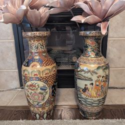 Two Chinese Vases 