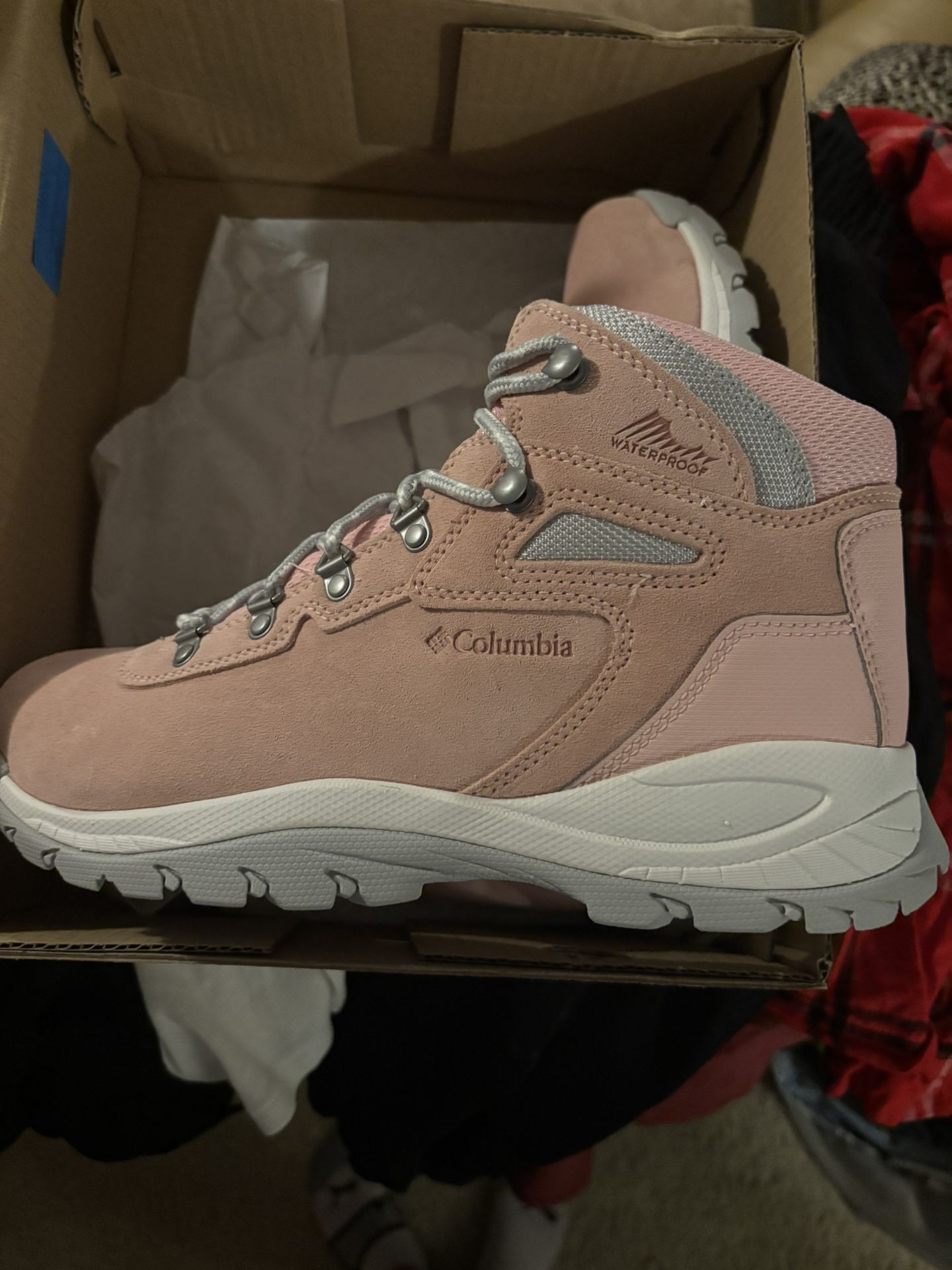 Columbia Women’s Boots Size 11