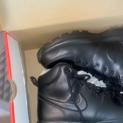 Nike Logging Boots Is Size 8 I Purchased Them For $100