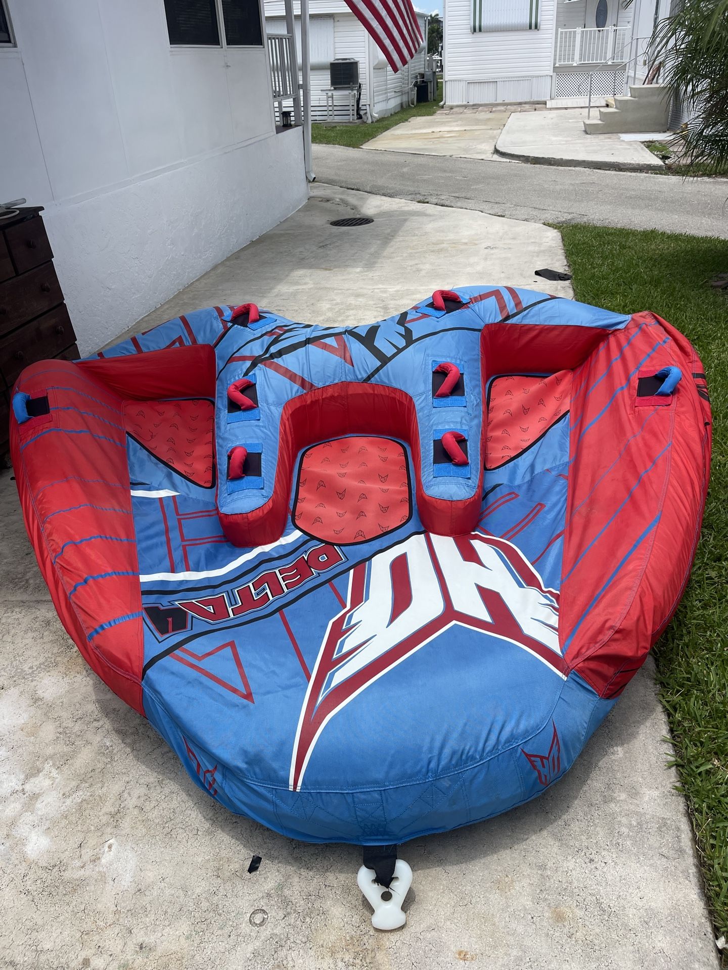 Delta HO Towable Tube