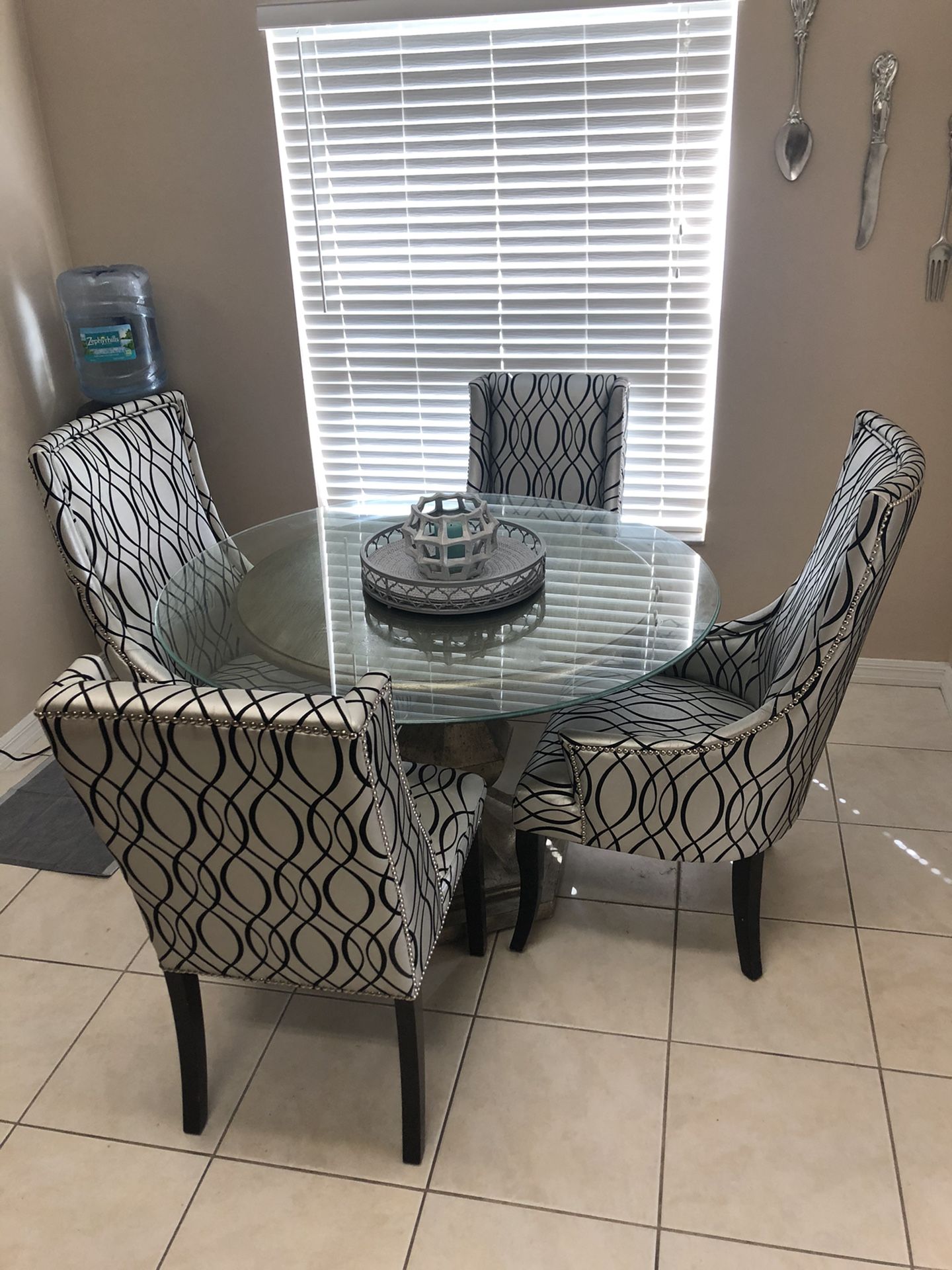 Dining set