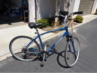 Giant Hybrid Bike