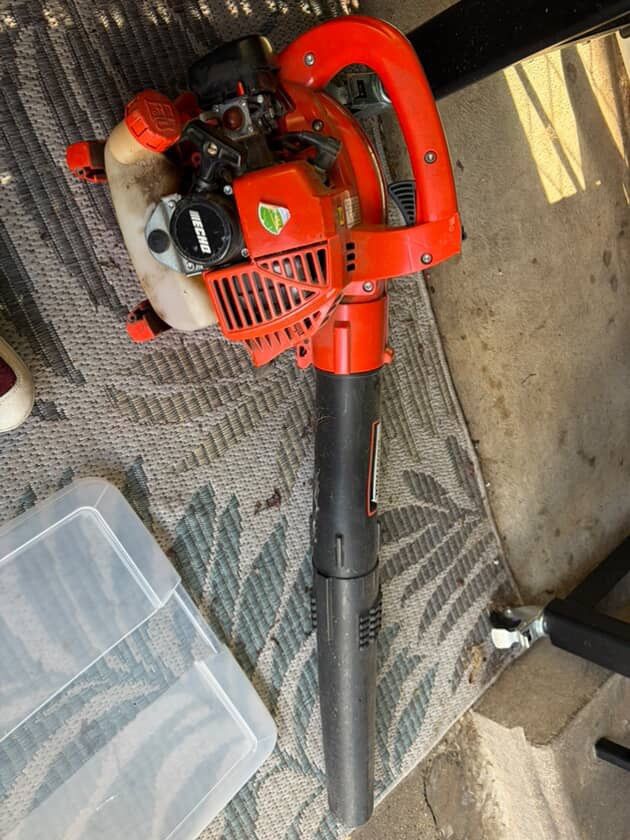 Leaf Blower