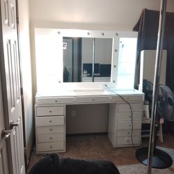 Vanity For Sale 500