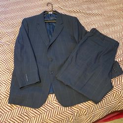 Jos. A. Bank Black Pinstripe Wool Suit 48R, Lightly used