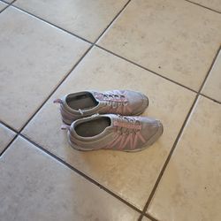 Women's Skechers Memory Foam Slip-On Sneakers Gray/Pink - Size 8 - Gently Used Comfy!