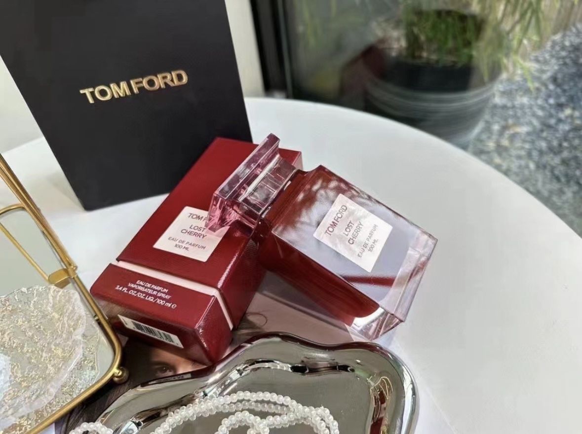 Tom Ford Cherry Blossom Cologne