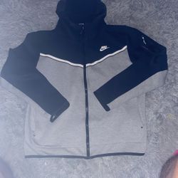 Nike Tech Hoodie 