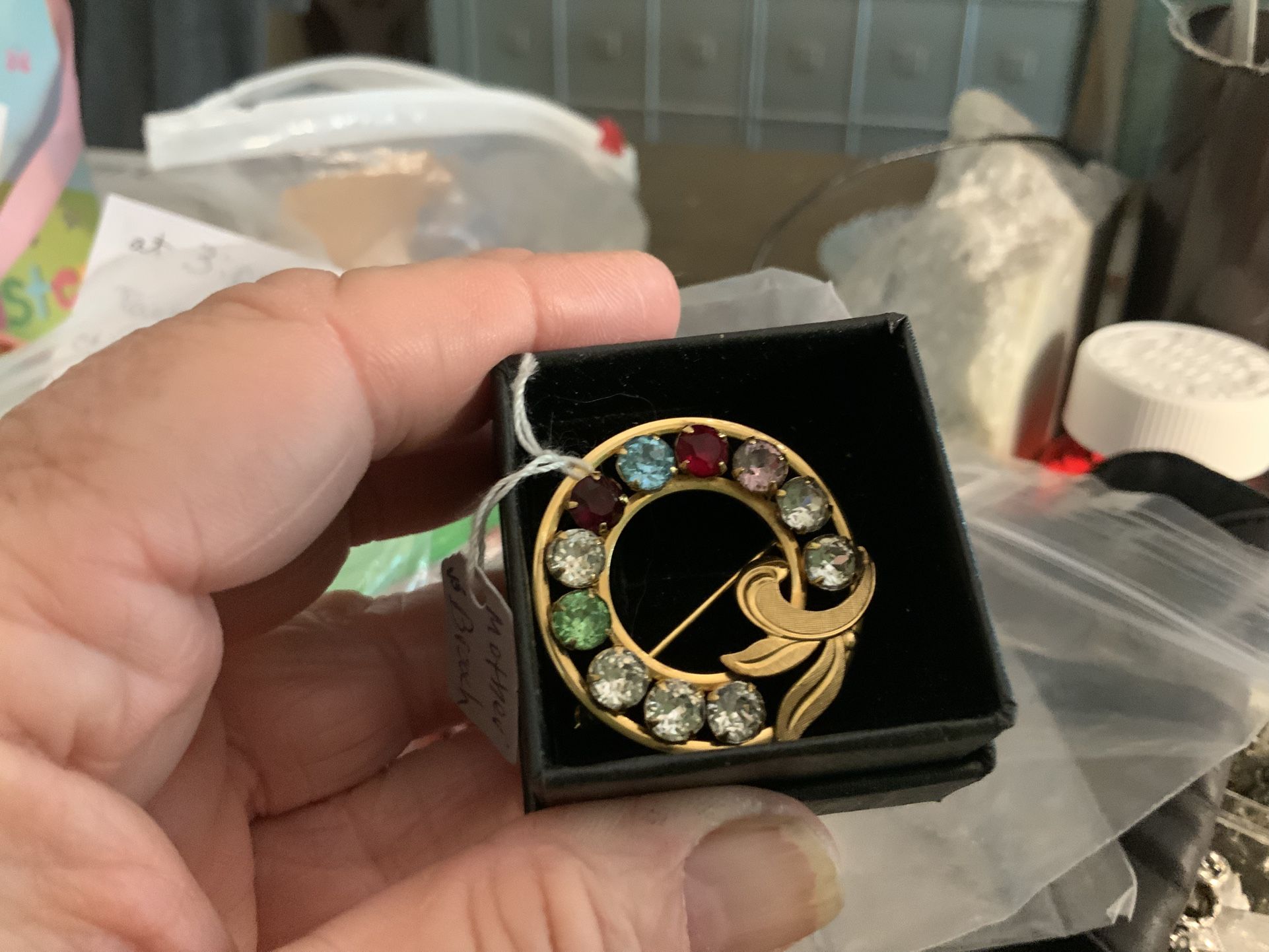 Vintage Gold mothers Brooch