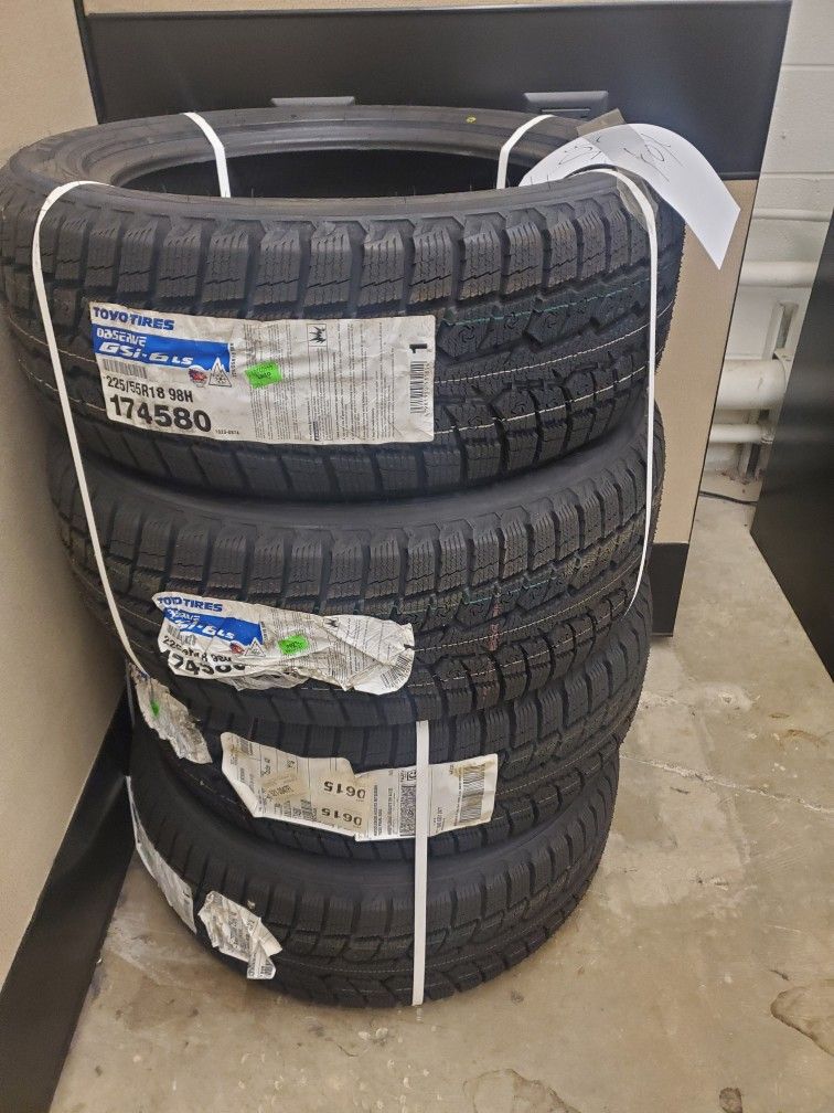 Winter Tires Toyo Observe 255-55-18