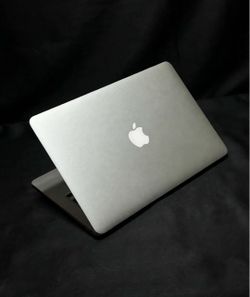 Apple MacBook Air 13” i5/8GB/256GB SSD $180