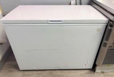 ❄️ Chest Freezer – Avanti 10 Cu Ft – Liquidation Sale ❄️