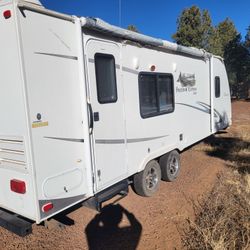 Coachman Freedom Express