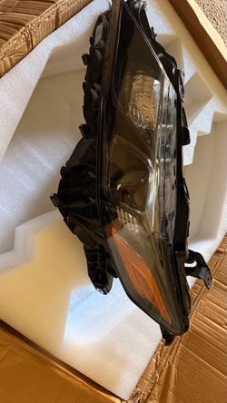 Toyota 2018-2024 driver side headlight