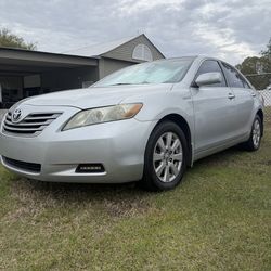 Toyota Camry Hybrid