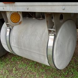 Diesel Tank With Straps