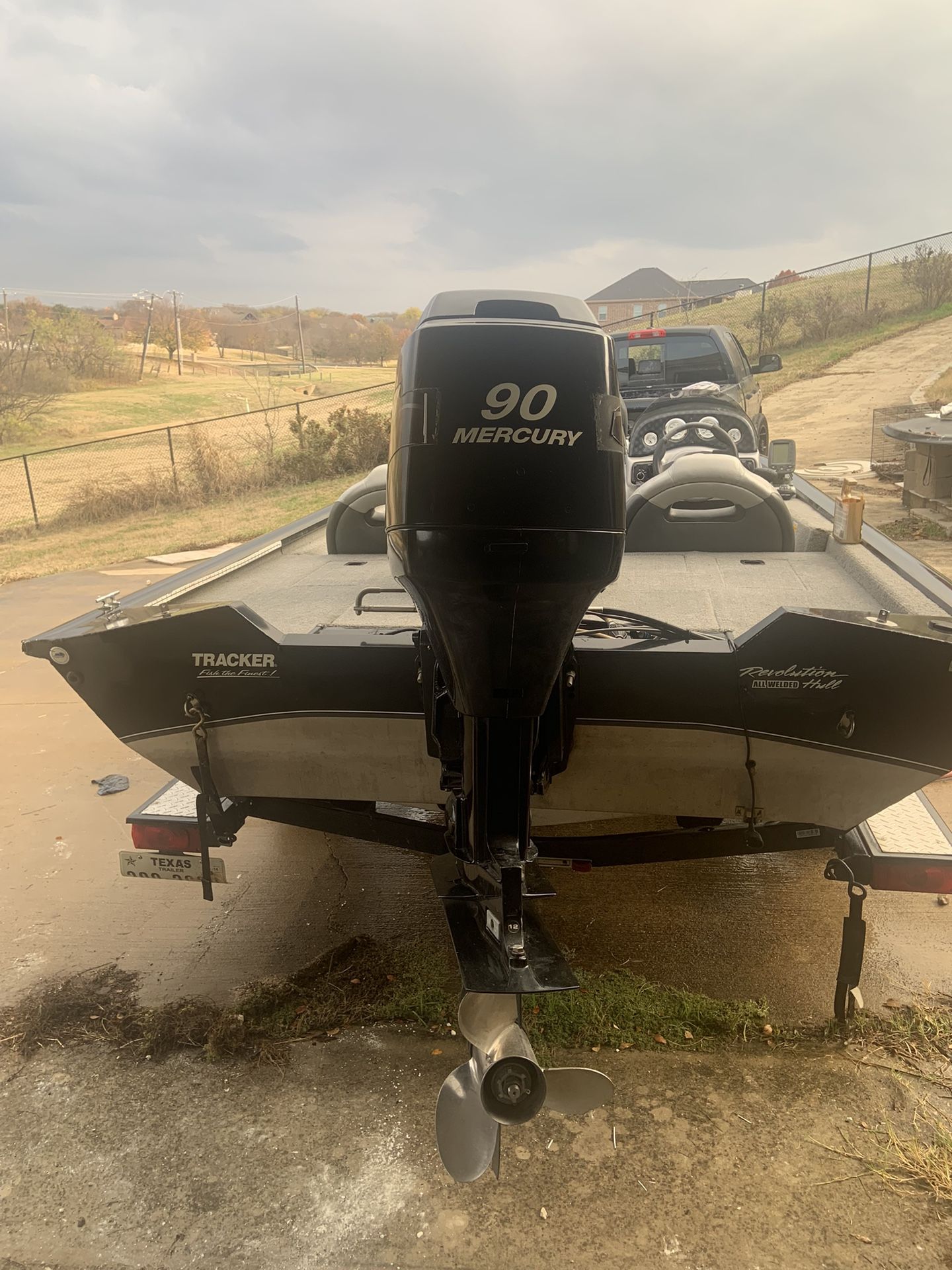 2008 Tracker pro bass 19-feet 190