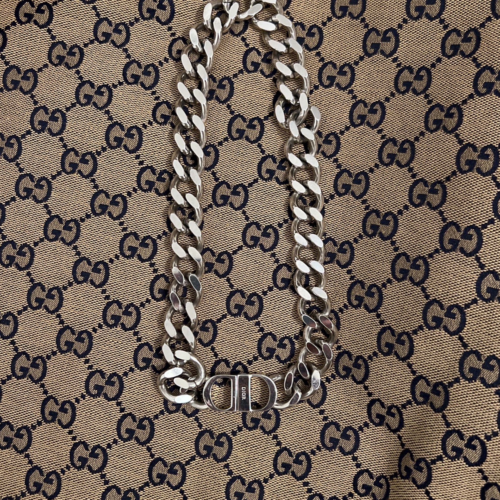 DIOR SIVER CHAIN NECKLACE 