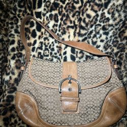 Tan Brown Vintage Mid Shoulder Coach Bag