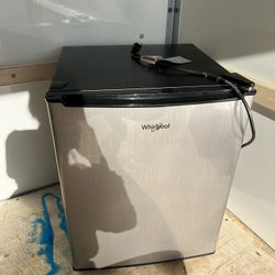Whirlpool Mini Fridge