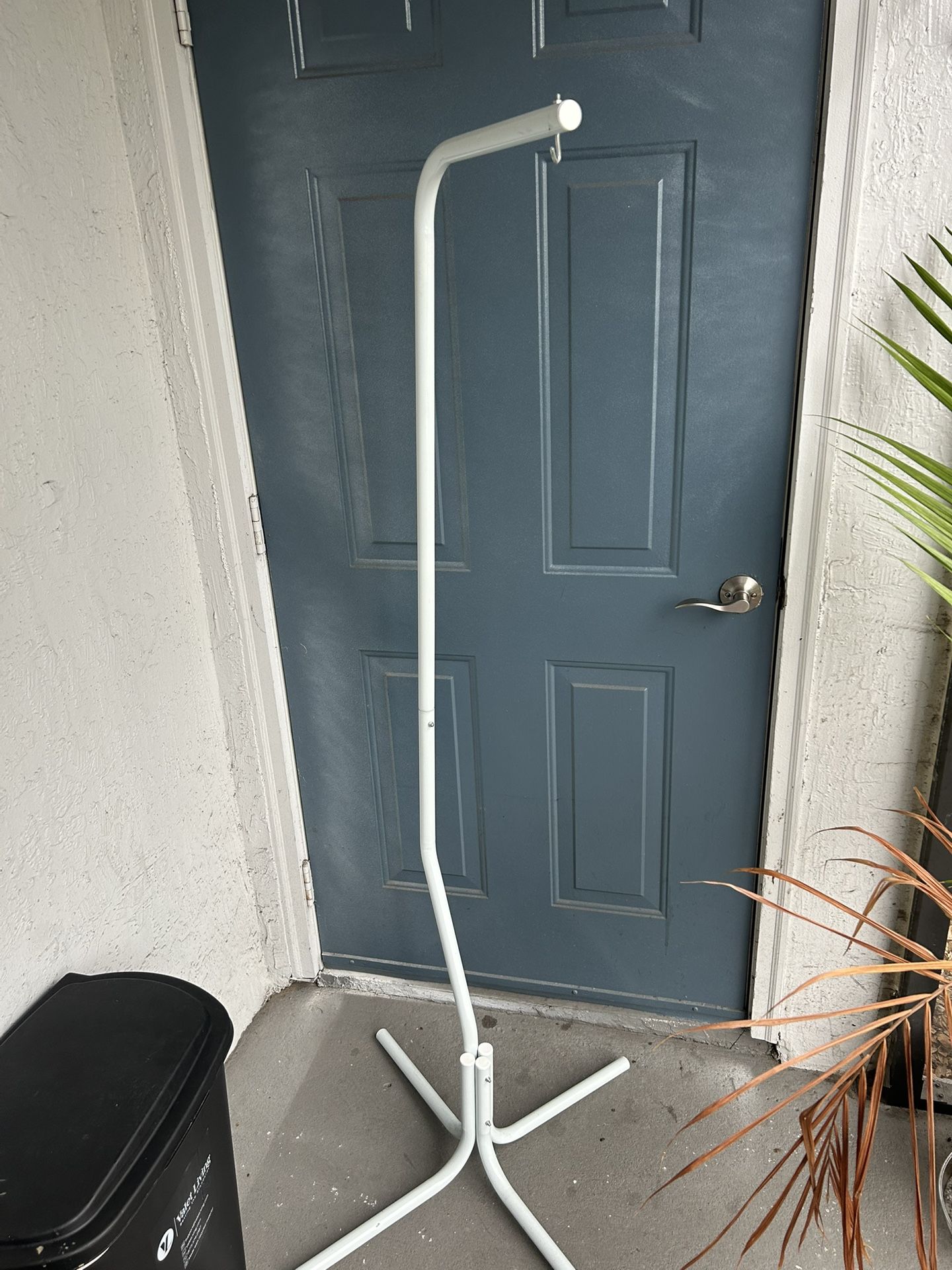 Bird Cage Stand