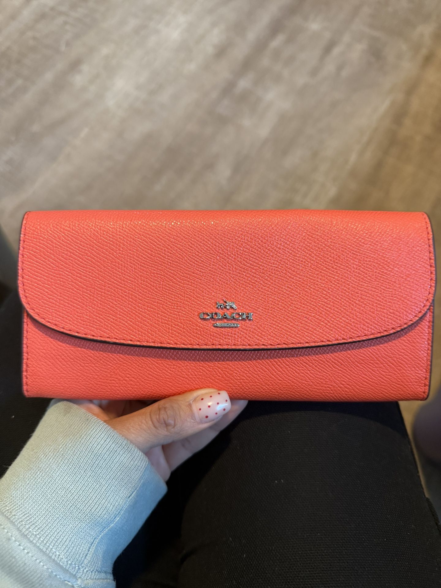Coach Bright Orange leather wallet 🧡