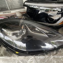 Porsche Macan LED Headlight (Right Side) 2022 OEM