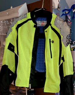 Motorcycle jacket
