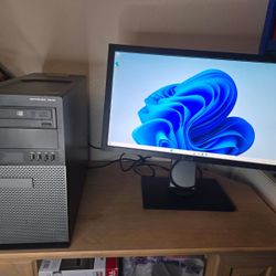 Combo Computer And Monitor / Open To Trade
