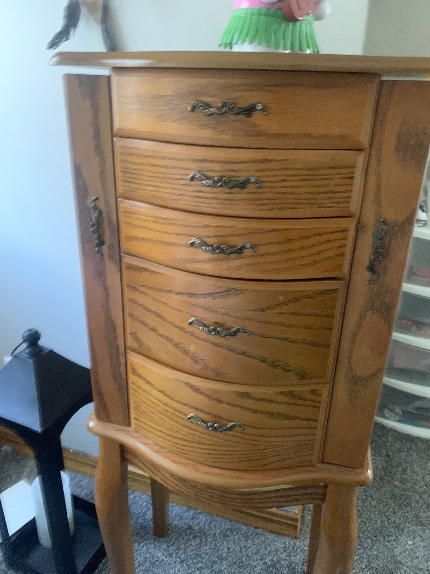Jewelry Stand
