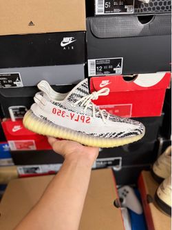 Adidas Yeezy 350 Zebra size 10 USED But Clean