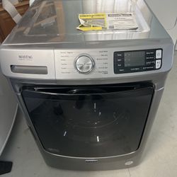 New Maytag High Efficiency Large ( 4.8-cu ft ) Front-Load Washer Model MHW6630HC3