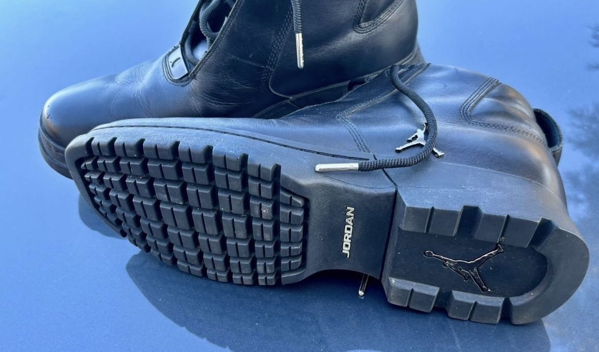 Nike Jordan Boots. Vintage. Size 10.