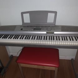 Yamaha Portable Grand Piano DGX-500 with Stool!!